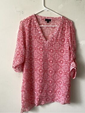 The Limited Pink & White Floral V-Neck Tunic